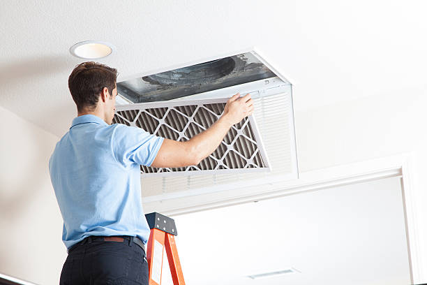 Air duct cleaning in Oakville, CT
